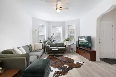 4018 W Oakdale Avenue, Chicago, IL 60641 - Photo 4