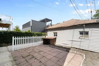 4018 W Oakdale Avenue, Chicago, IL 60641 - Photo 24