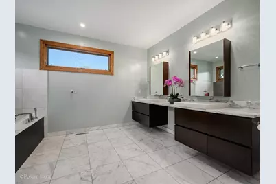 5125 Lunt Avenue, Skokie, IL 60077 - Photo 20