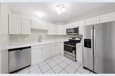 1922 Heron Avenue #B, Schaumburg, IL 60193 - Photo 4