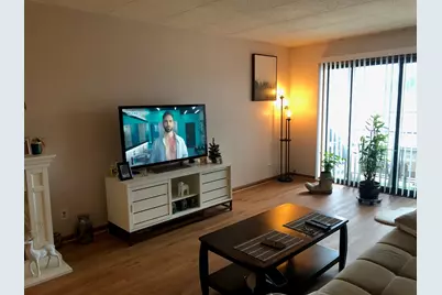 8350 W Addison Street #202, Chicago, IL 60634 - Photo 2