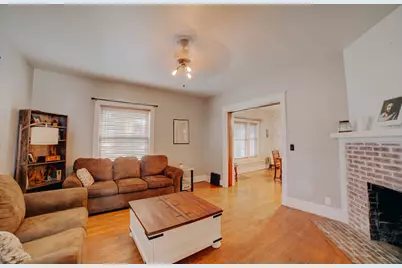 301 N 3rd Street, Watseka, IL 60970 - Photo 8