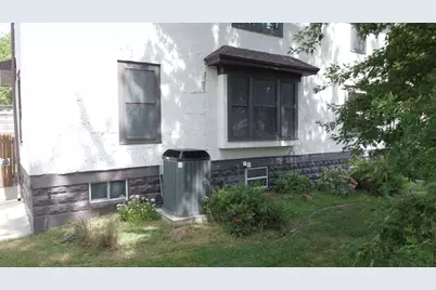 301 N 3rd Street, Watseka, IL 60970 - Photo 6