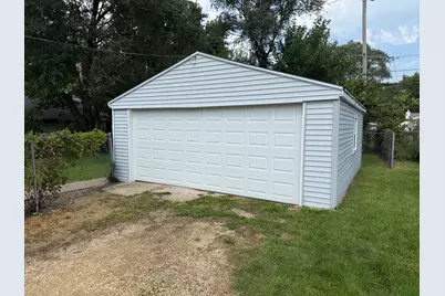 918 Windsor Road, Loves Park, IL 61111 - Photo 4