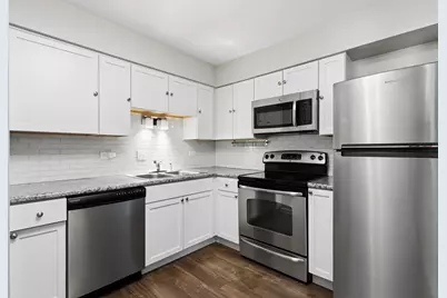 7510 Farmingdale Drive #210, Darien, IL 60561 - Photo 10