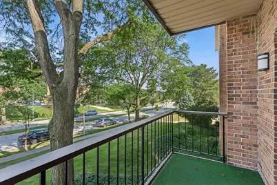 7510 Farmingdale Drive #210, Darien, IL 60561 - Photo 8
