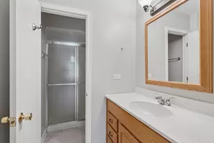 7510 Farmingdale Dr, Darien, IL 60561 - Photo 18