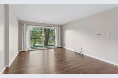 7510 Farmingdale Drive #210, Darien, IL 60561 - Photo 6