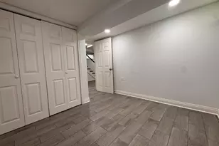 2925 W Jerome St, Chicago, IL 60645 - Photo 12