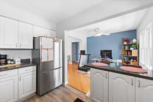 7231 N Ridge Ave, Chicago, IL 60645 - Photo 6