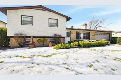 7388 Coventry Lane, Hanover Park, IL 60133 - Photo 2