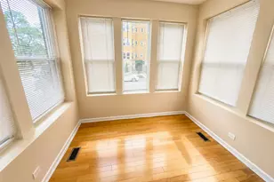 3105 W Argyle St, Chicago, IL 60625 - Photo 14