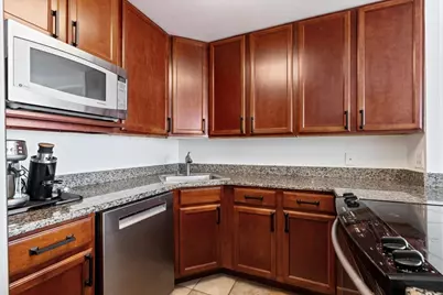 525 W Hawthorne Place #1007, Chicago, IL 60657 - Photo 12