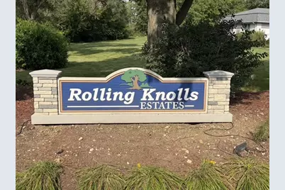 110 Rolling Knolls Avenue, Elgin, IL 60120 - Photo 4