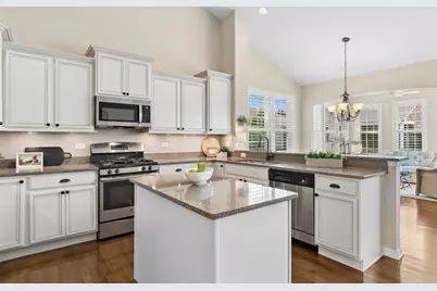 4040 Chesapeake Lane, Naperville, IL 60564 - Photo 6