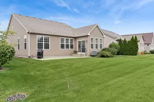4040 Chesapeake Ln, Naperville, IL 60564 - Photo 18