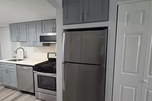 9124 La Crosse Ave, Skokie, IL 60077 - Photo 6