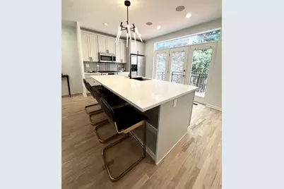 1107 N Wolcott Avenue, Chicago, IL 60622 - Photo 4