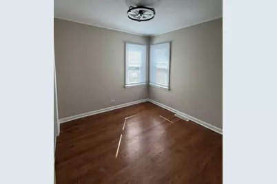 7035 W 115th Street, Worth, IL 60482 - Photo 14