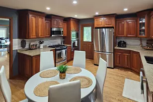 210 C Braeburn Rd, Barrington, IL 60010 - Photo 12