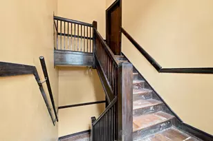 8718 S Kingston Ave, Chicago, IL 60617 - Photo 2