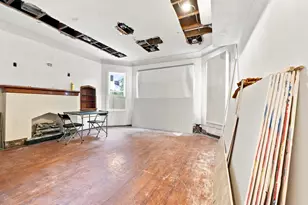 8718 S Kingston Ave, Chicago, IL 60617 - Photo 4