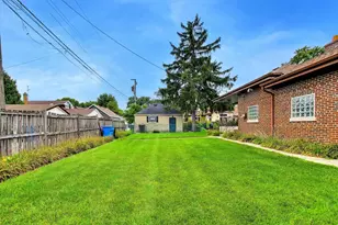 6247 N Leona Ave, Chicago, IL 60646 - Photo 40