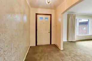 6247 N Leona Ave, Chicago, IL 60646 - Photo 6