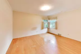 6247 N Leona Ave, Chicago, IL 60646 - Photo 12