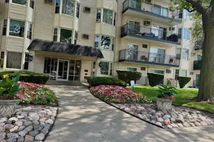 5506 Lincoln Ave, Morton Grove, IL 60053 - Photo 2