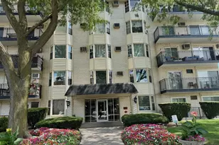5506 Lincoln Ave, Morton Grove, IL 60053 - Photo 1