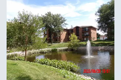 15740 Lake Drive S #2cl, Oak Forest, IL 60452 - Photo 1