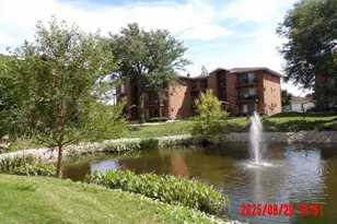 15740 Lake Dr S, Oak Forest, IL 60452 - Photo 1