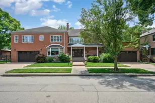 2851 W Rascher Ave, Chicago, IL 60625 - Photo 1