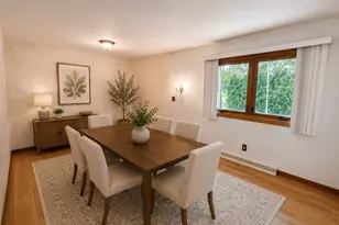 437 E 11th St, Pecatonica, IL 61063 - Photo 14