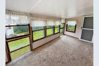 437 E 11th Street, Pecatonica, IL 61063 - Photo 22