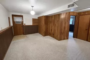 437 E 11th St, Pecatonica, IL 61063 - Photo 36