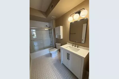 105 W Saint Charles Road #201, Lombard, IL 60148 - Photo 20