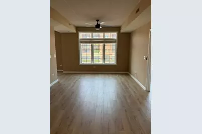 105 W Saint Charles Road #201, Lombard, IL 60148 - Photo 6