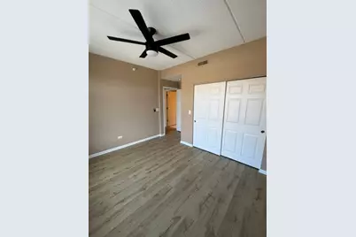 105 W Saint Charles Road #201, Lombard, IL 60148 - Photo 16