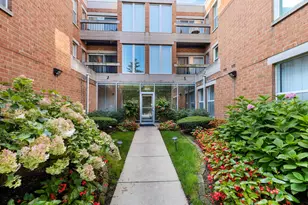 1925 Lake Ave, Wilmette, IL 60091 - Photo 1