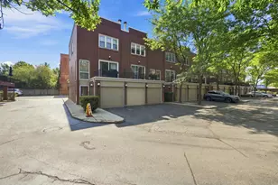 1730 W Terra Cotta Pl, Chicago, IL 60614 - Photo 14