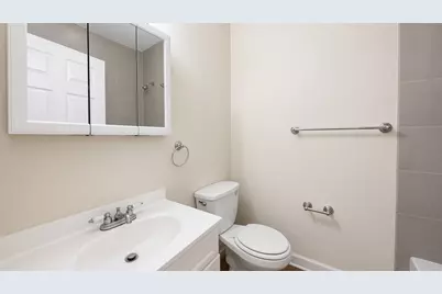 3348 W Wilson Avenue #2N, Chicago, IL 60625 - Photo 10