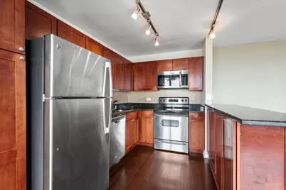 655 W Irving Park Road #4003, Chicago, IL 60613 - Photo 8