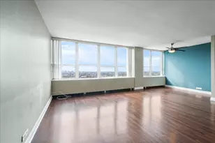 655 W Irving Park Rd, Chicago, IL 60613 - Photo 4