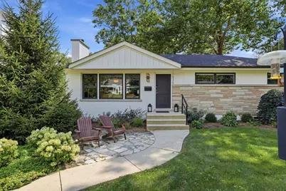1526 E Forest Avenue, Wheaton, IL 60187 - Photo 1