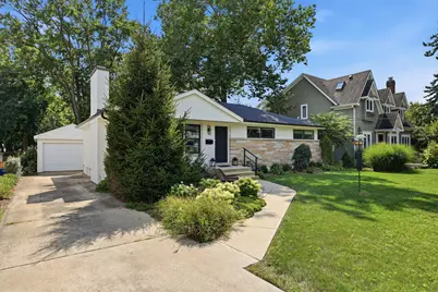 1526 E Forest Avenue, Wheaton, IL 60187 - Photo 4