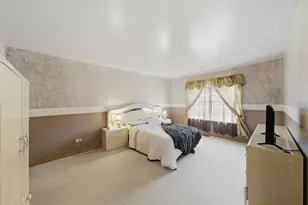 7420 Maple Dr, Justice, IL 60458 - Photo 12