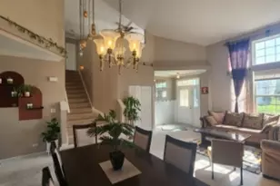 1759 Ellington Dr, Aurora, IL 60503 - Photo 2
