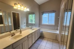 1759 Ellington Dr, Aurora, IL 60503 - Photo 10